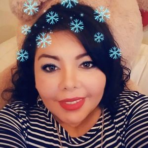 Meet your Posher, Angélica